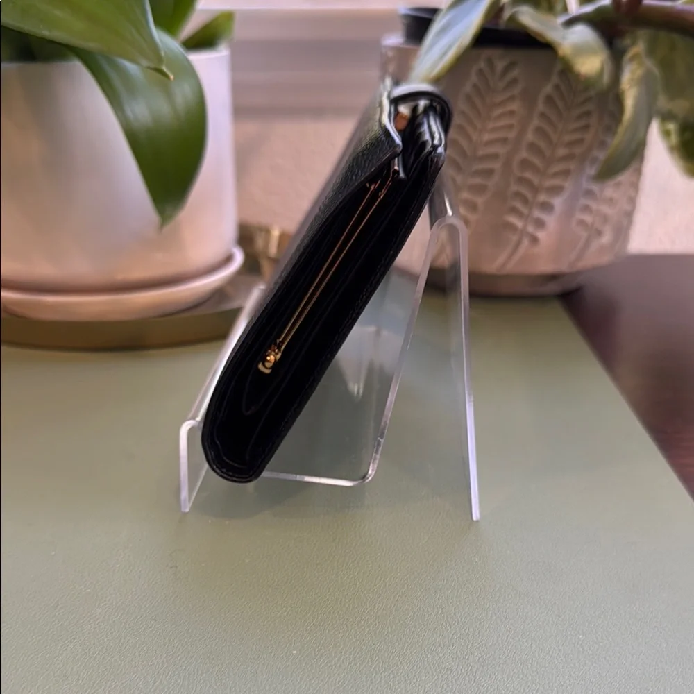 Chanel Caviar Black Kiss Lock Wallet - Picture 11 of 12